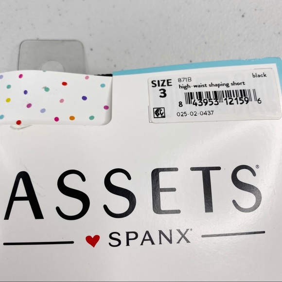 Spanx High Waist Shaping Short Black NIB - Picture 3 of 6